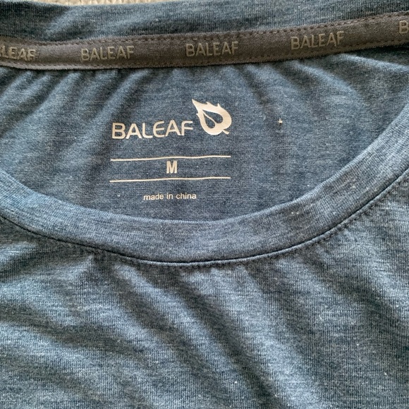 Baleaf sleeveless crop top size Medium - Picture 3 of 4